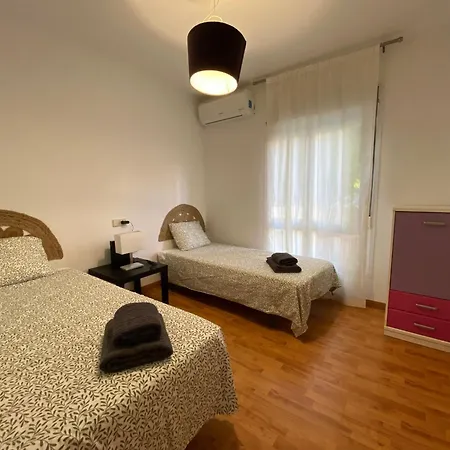 Golf & Sea 2bdr Apartment *